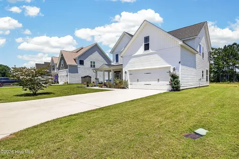 337 SW Plantation Drive Maple Hill NC 28454