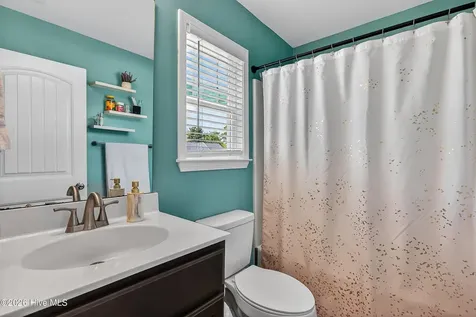 337 SW Plantation Drive Maple Hill NC 28454