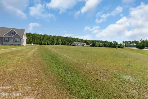 303 Mayflower Drive Newport NC 28570