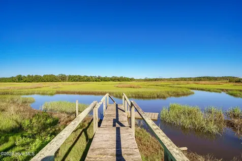 303 Mayflower Drive Newport NC 28570