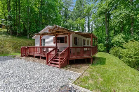 60 Fleming Street Murphy NC 28906