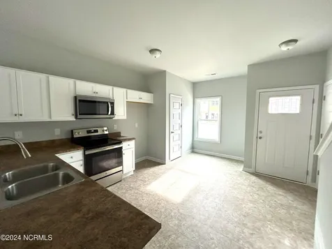 174 Buckhorn Avenue Holly Ridge NC 28445