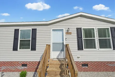 1901 Peacock Road Whiteville NC 28472