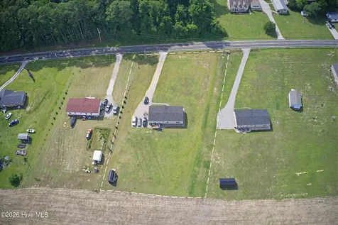1901 Peacock Road Whiteville NC 28472