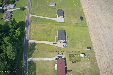 1901 Peacock Road Whiteville NC 28472