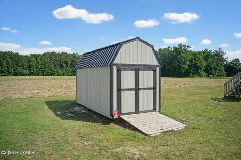 1901 Peacock Road Whiteville NC 28472