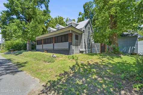 105 E Trent Street Trenton NC 28585