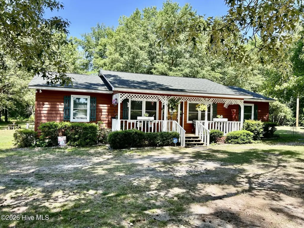 11240 Stewartsville Cemetery Road Laurinburg NC 28352