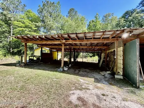 11240 Stewartsville Cemetery Road Laurinburg NC 28352