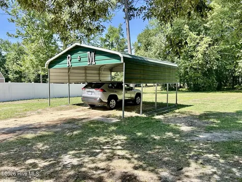 11240 Stewartsville Cemetery Road Laurinburg NC 28352