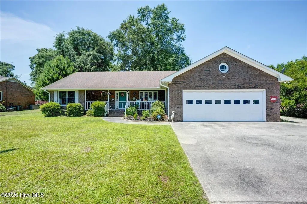 217 Pinewood Drive New Bern NC 28562