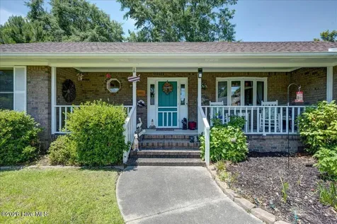 217 Pinewood Drive New Bern NC 28562