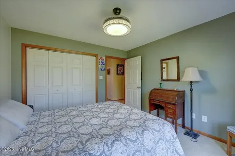217 Pinewood Drive New Bern NC 28562