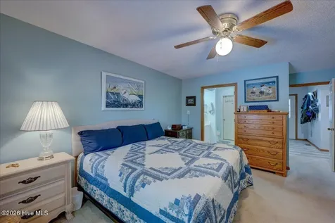 217 Pinewood Drive New Bern NC 28562