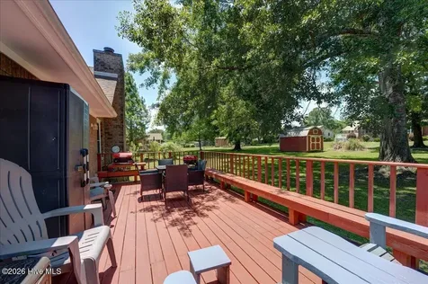217 Pinewood Drive New Bern NC 28562
