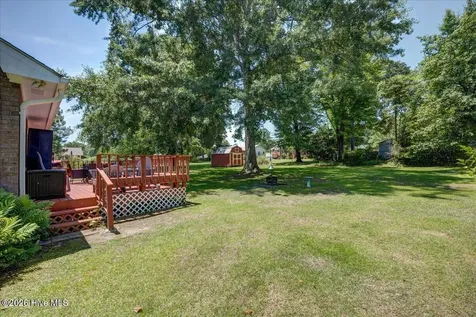 217 Pinewood Drive New Bern NC 28562