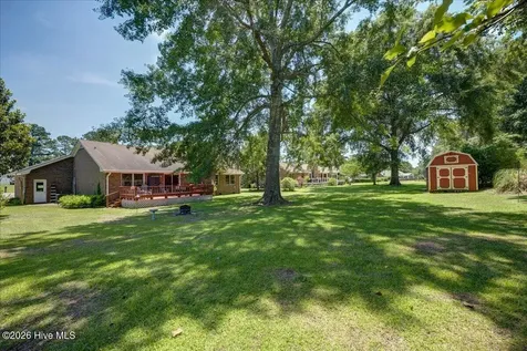 217 Pinewood Drive New Bern NC 28562