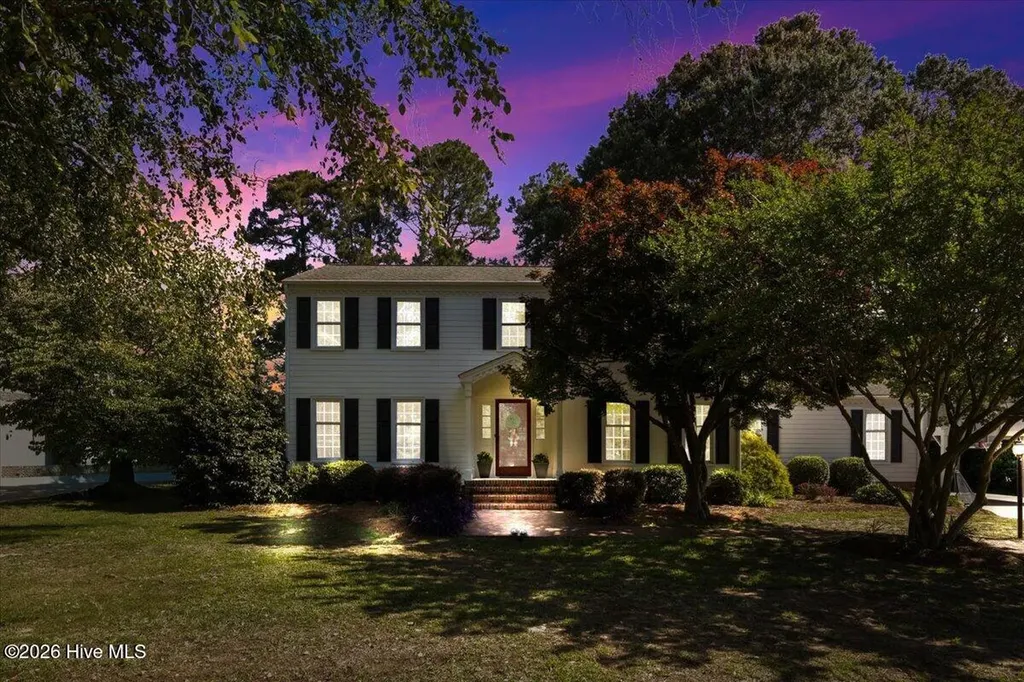 206 Ramblewood Drive Mount Olive NC 28365