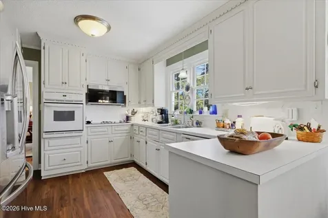 206 Ramblewood Drive Mount Olive NC 28365