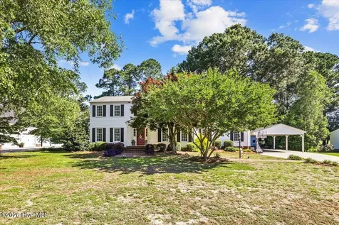 206 Ramblewood Drive Mount Olive NC 28365