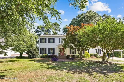 206 Ramblewood Drive Mount Olive NC 28365