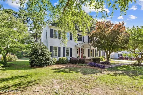 206 Ramblewood Drive Mount Olive NC 28365