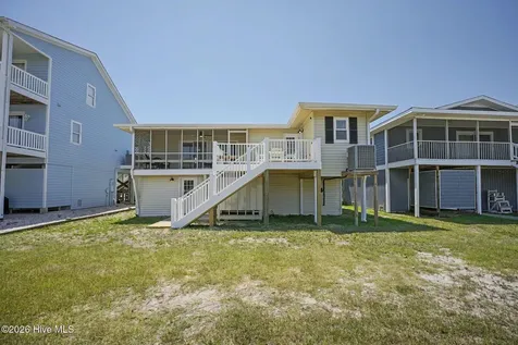 122 Marlin Drive Holden Beach NC 28462