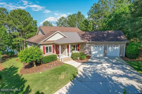 210 Beths Point West End NC 27376