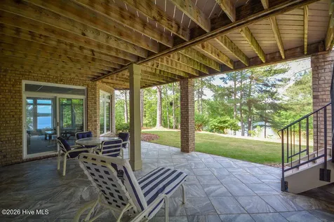 210 Beths Point West End NC 27376