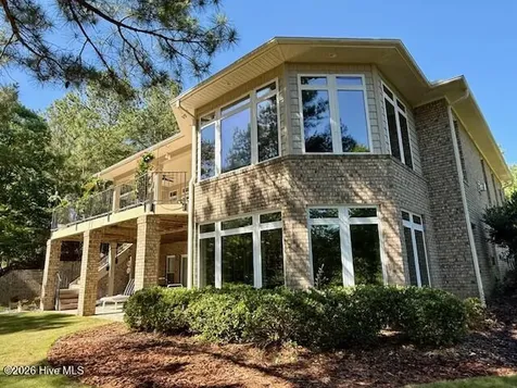 210 Beths Point West End NC 27376