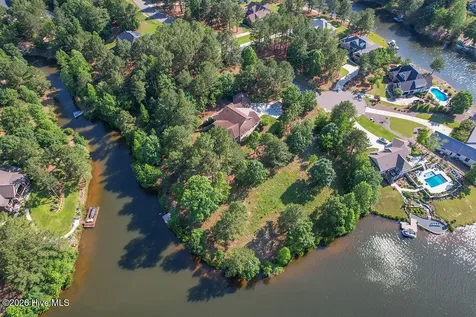 210 Beths Point West End NC 27376