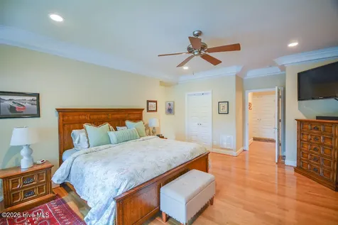210 Beths Point West End NC 27376
