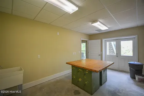 210 Beths Point West End NC 27376