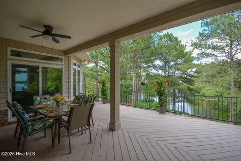 210 Beths Point West End NC 27376