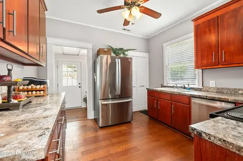 205 E Grubb Street Hertford NC 27944