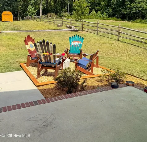 704 Pinecrest Street Carthage NC 28327