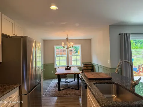 704 Pinecrest Street Carthage NC 28327