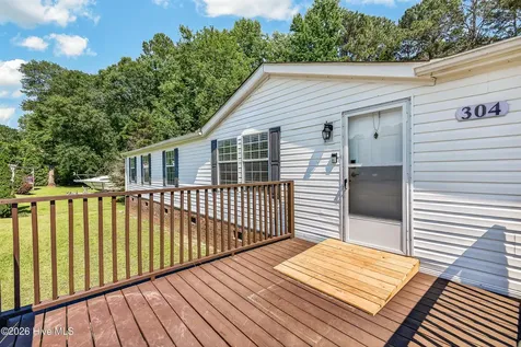 304 Washington Creek Drive Willard NC 28478