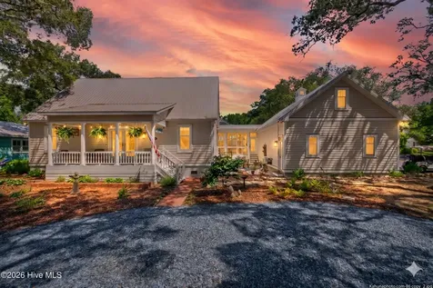 502 W Brown Street Southport NC 28461