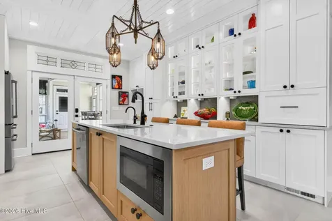 502 W Brown Street Southport NC 28461