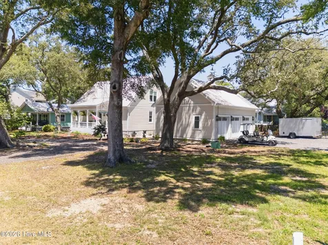 502 W Brown Street Southport NC 28461