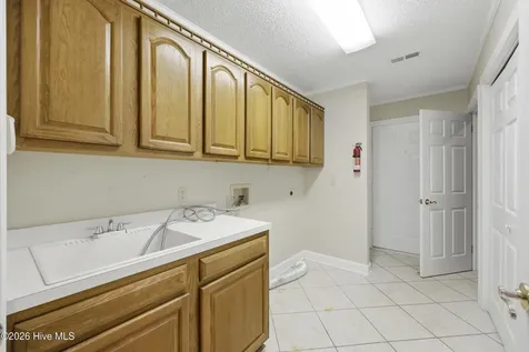 1706 Darian Drive Elizabeth City NC 27909