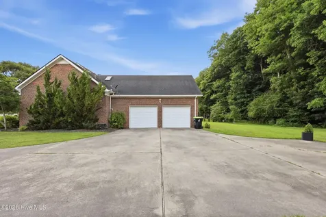 1706 Darian Drive Elizabeth City NC 27909