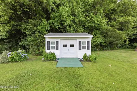 1706 Darian Drive Elizabeth City NC 27909