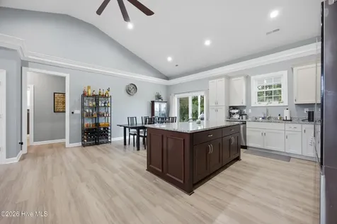 206 Pleasant Drive Elizabeth City NC 27909