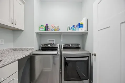 206 Pleasant Drive Elizabeth City NC 27909