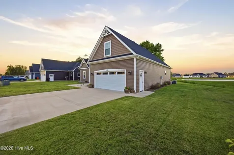 206 Pleasant Drive Elizabeth City NC 27909
