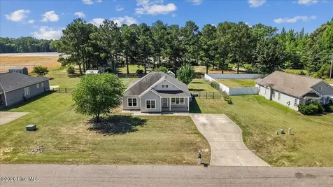 5606 Blanch Fields Lane Lucama NC 27851