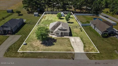 5606 Blanch Fields Lane Lucama NC 27851