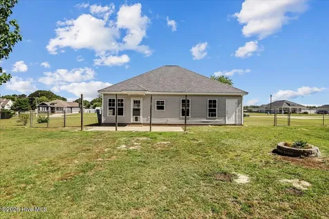 5606 Blanch Fields Lane Lucama NC 27851